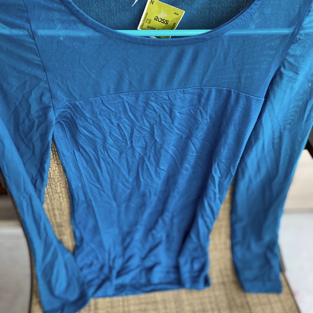 Teal top